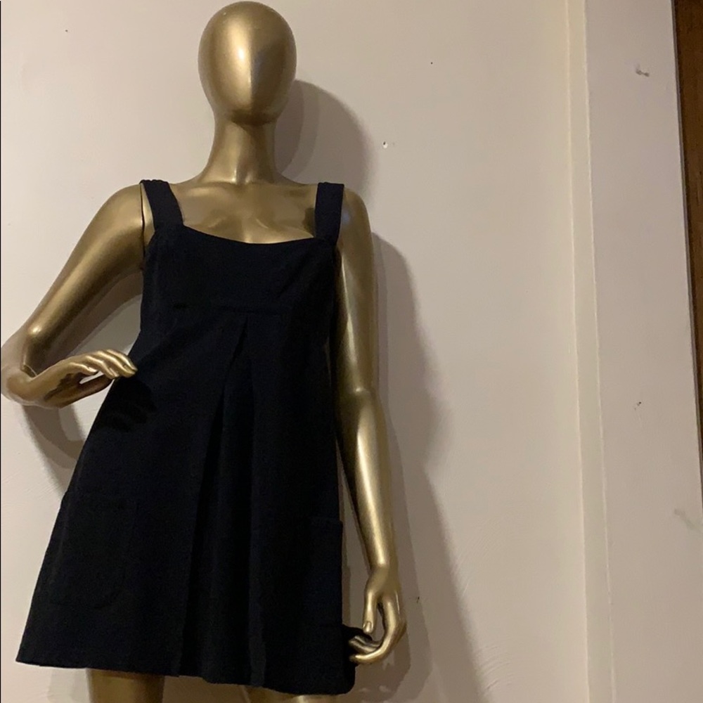 Adorable DvF pocket dress!